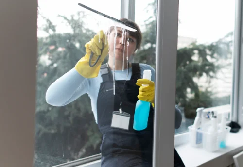 Nettoyage de vitres intérieures et extérieures à Chaux-des-Crotenay